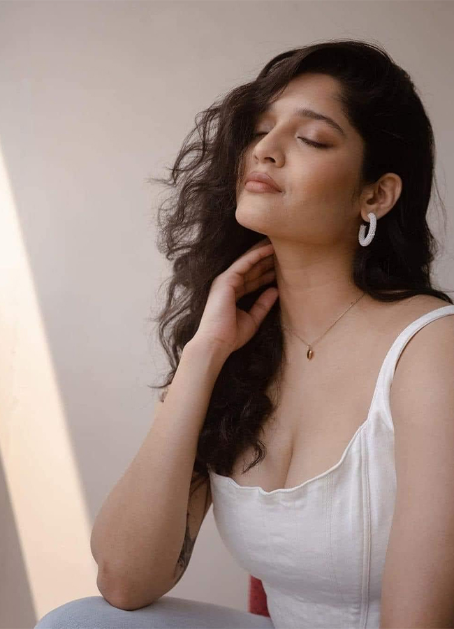 ritika singh latest photos - Sakshi24