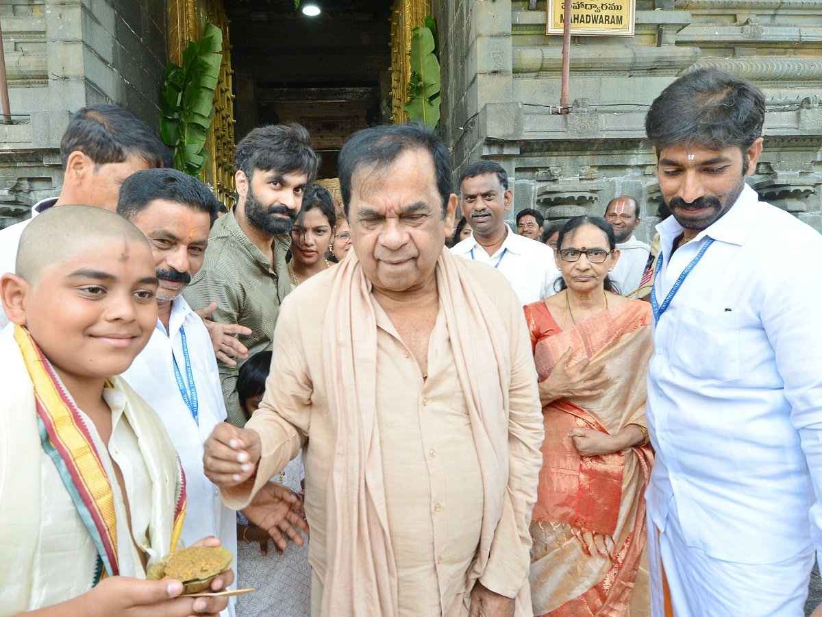 Brahmanandam Family Visits Tirumala Venkateswara Swami Temple Photos - Sakshi4
