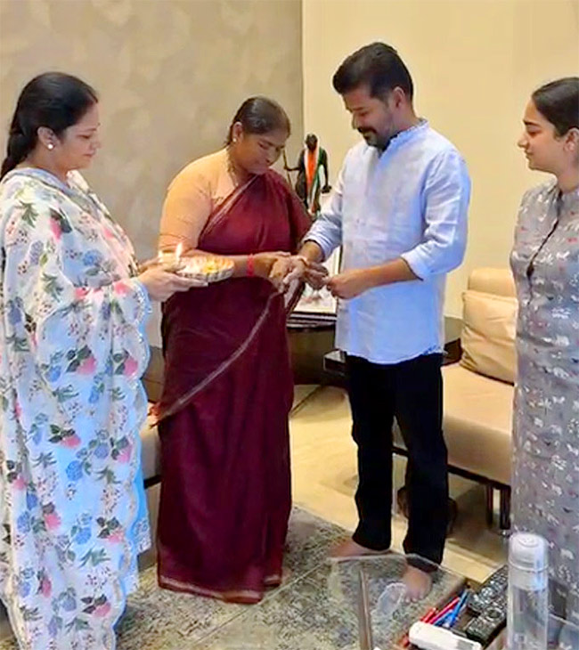Rakhi Festival Celebrations In Telugu States Photos Of Celebrities - Sakshi20