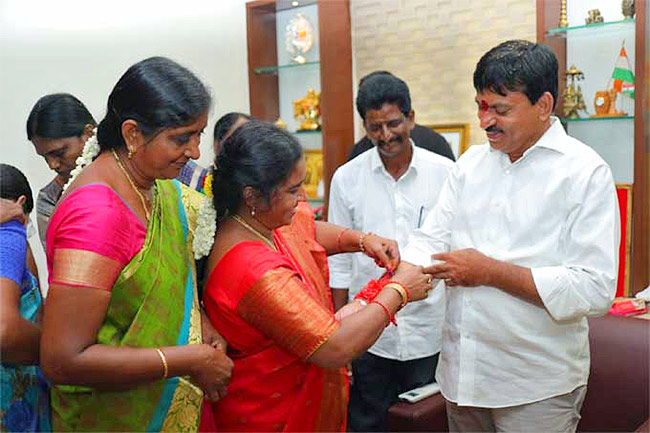 Rakhi Festival Celebrations In Telugu States Photos Of Celebrities - Sakshi10