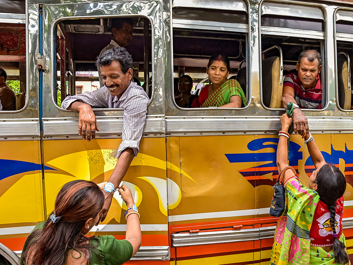 raksha bandhan celebration at india - Sakshi12