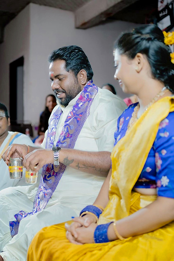 Viva Harsha new House warming Function Photos - Sakshi5
