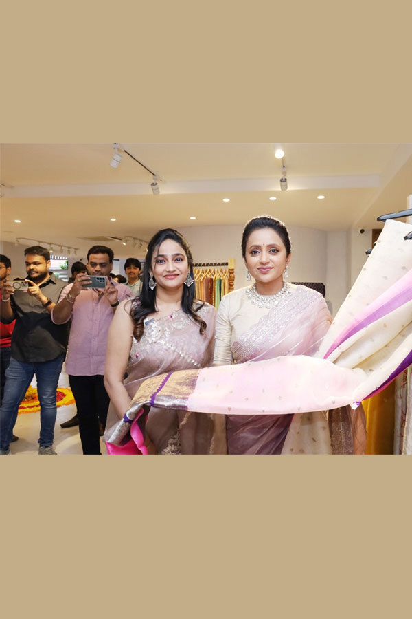 Anchor Suma Kanakala Festive Collection Photos - Sakshi7