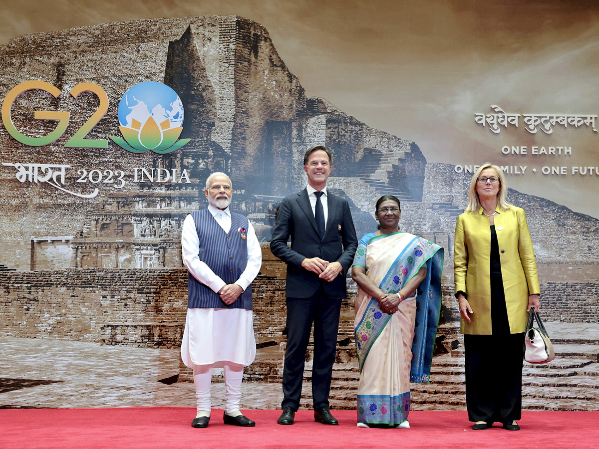 Guests In Indian Attire At President G20 Dinner Photos - Sakshi6