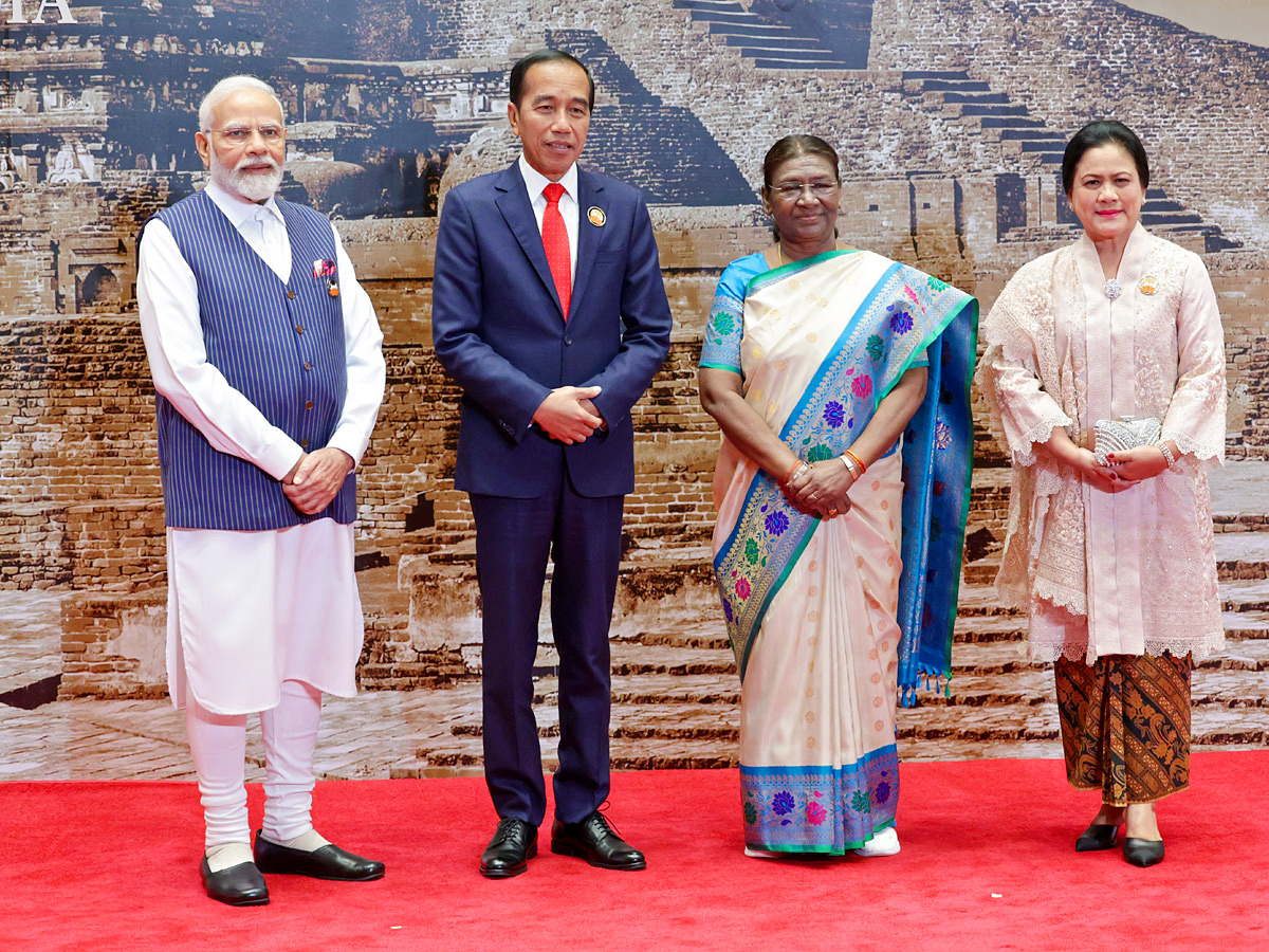Guests In Indian Attire At President G20 Dinner Photos - Sakshi9