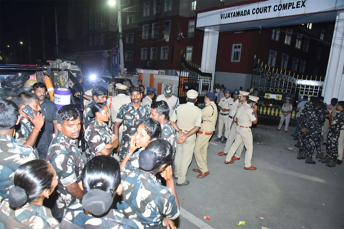 Chandrababu Naidu Arrest Photos - Sakshi11