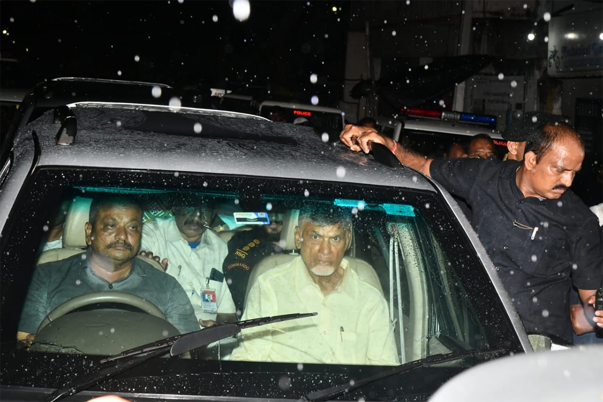 Chandrababu Naidu Arrest Photos - Sakshi18