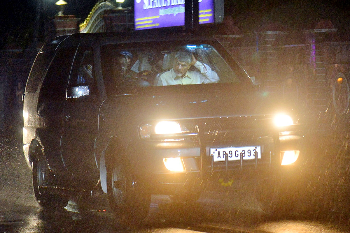 Chandrababu Naidu Arrest Photos - Sakshi4