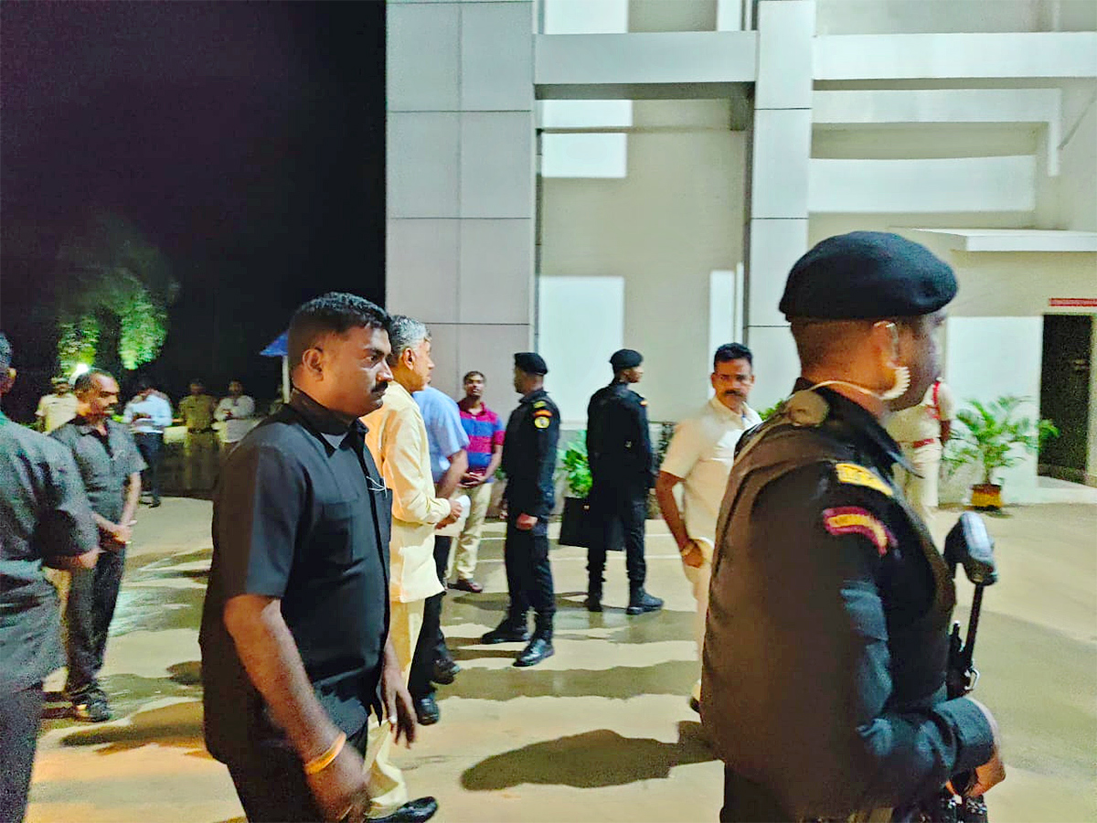 Chandrababu Naidu Arrest Photos - Sakshi7