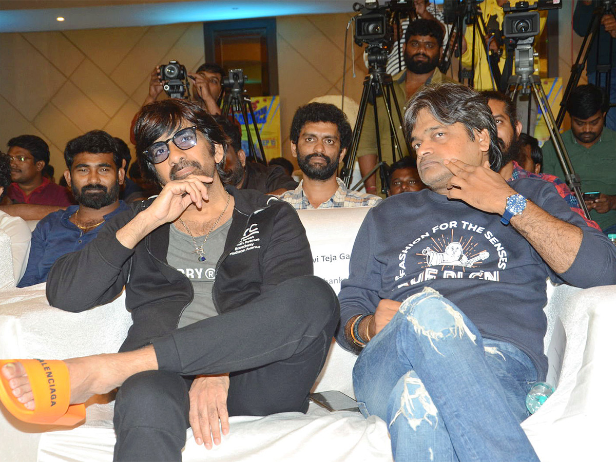 Changure Bangaru Raja Pre Release Event Photos - Sakshi23