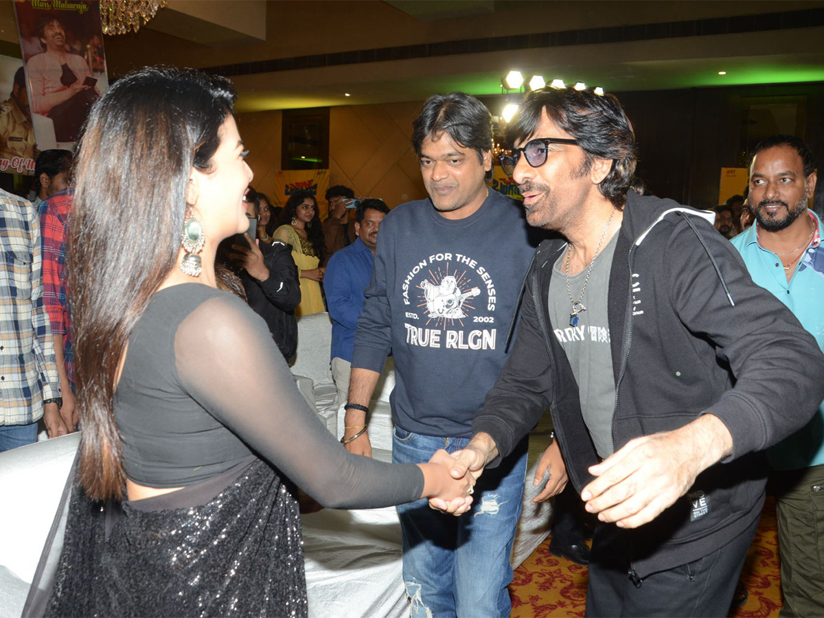Changure Bangaru Raja Pre Release Event Photos - Sakshi32