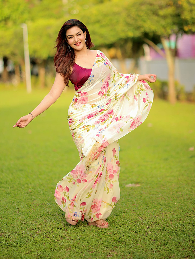 actress honey rose new photos  - Sakshi12
