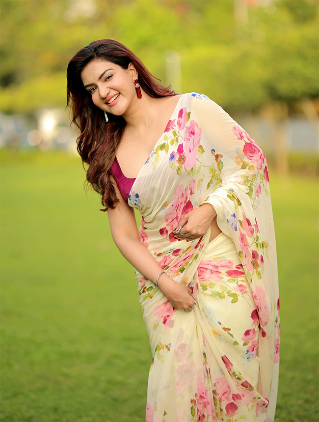 actress honey rose new photos  - Sakshi14