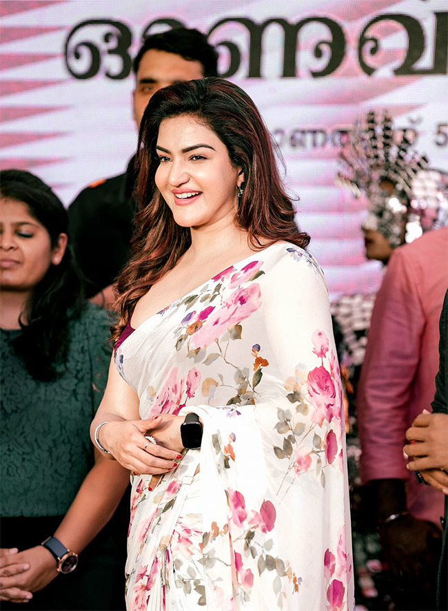 actress honey rose new photos  - Sakshi20