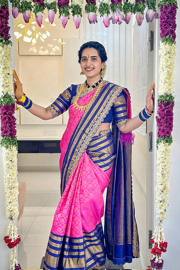 TV actress Sravathi Performs Varalakshmi Vratham Pooja PHotos - Sakshi9