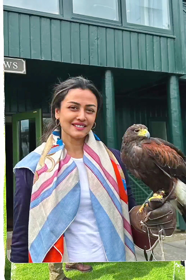 Mahesh Babu Family Enjoying in Scotland Photos - Sakshi5