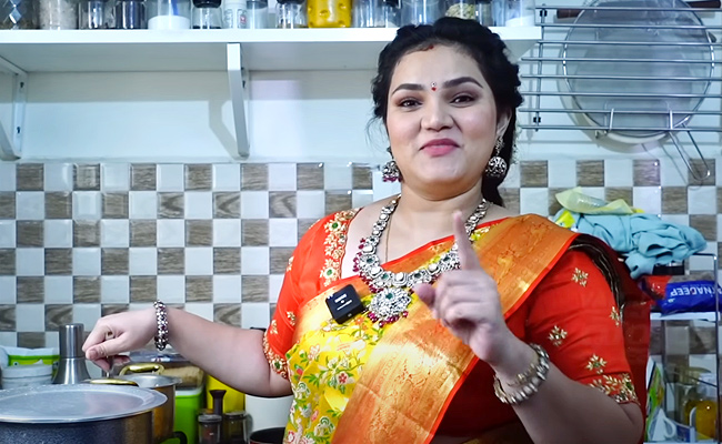 Devatha Serial Actress Vaishnavi son AnnaPrasana Photos - Sakshi2