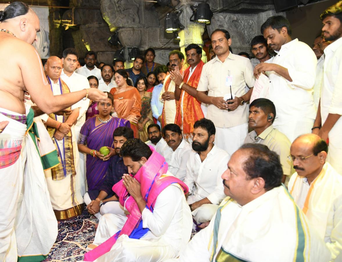 AP CM YS Jagan At Tirumala Brahmotsavam - Sakshi27