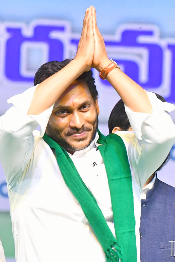 AP CM YS Jagan Inaugurates Irrigation ANd Drinking Water Facilities at Kurnool photos  - Sakshi12