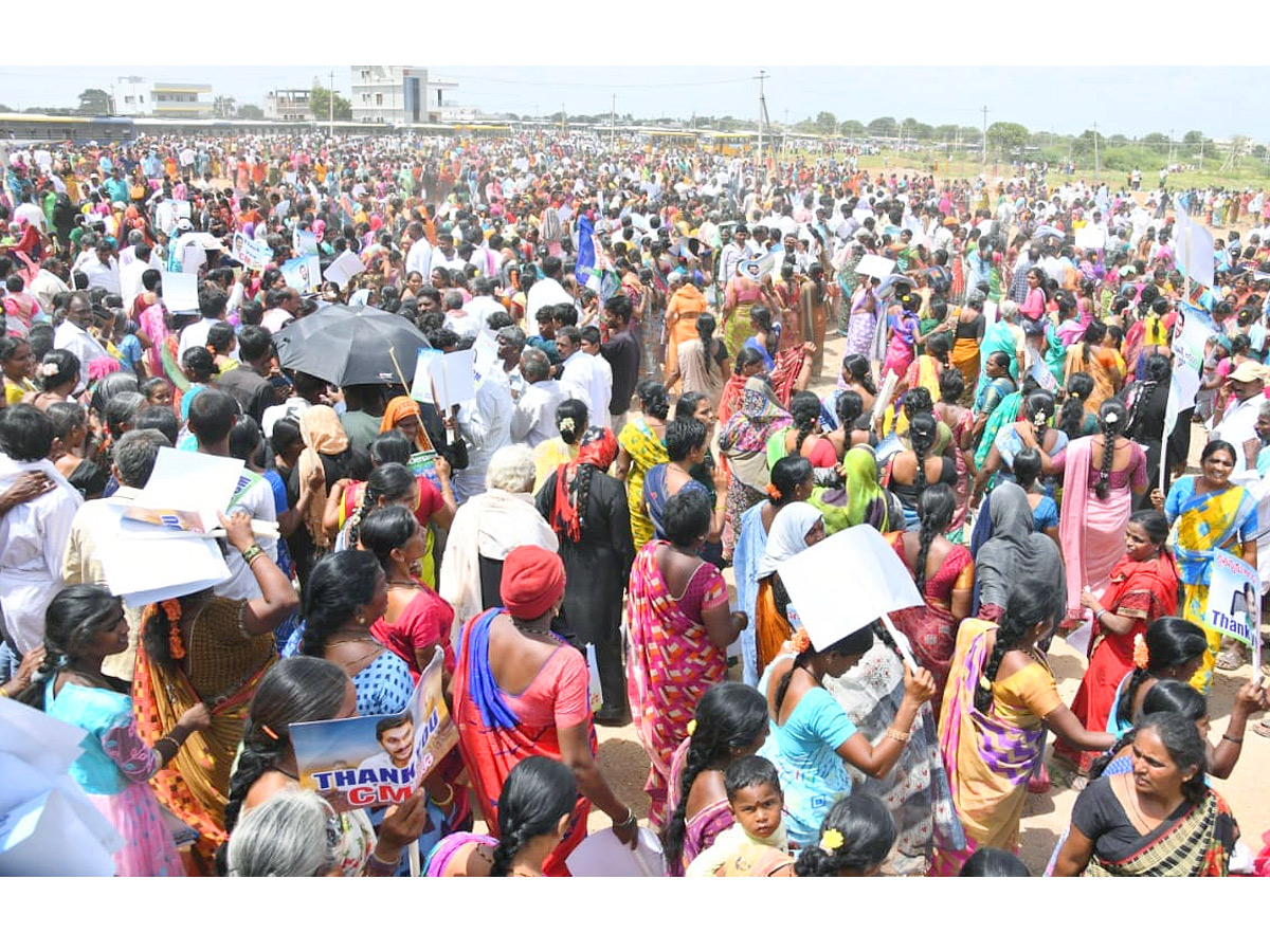 AP CM YS Jagan Inaugurates Irrigation ANd Drinking Water Facilities at Kurnool photos  - Sakshi3