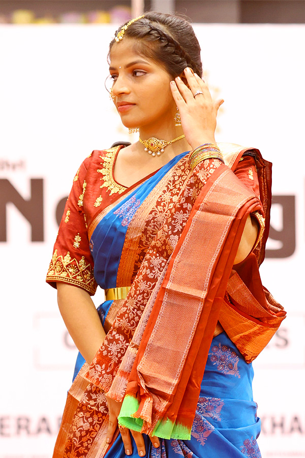 Cloth Emporium Grand Inauguration In Madhurawada Photos - Sakshi10
