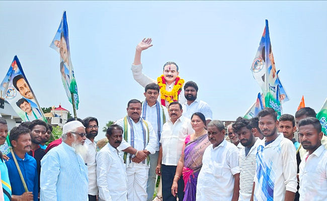 YSR Vardhanthi In Andhra pradesh PHotos - Sakshi9