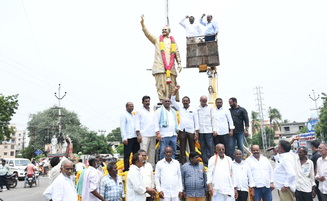YSR Vardhanthi In Andhra pradesh PHotos - Sakshi12