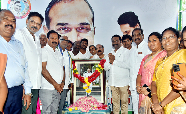 YSR Vardhanthi In Andhra pradesh PHotos - Sakshi15