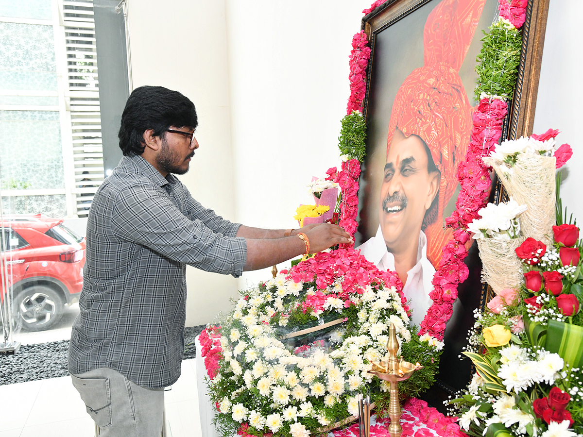 YSR Vardhanthi Program In Sakshi Head Office Photos - Sakshi23