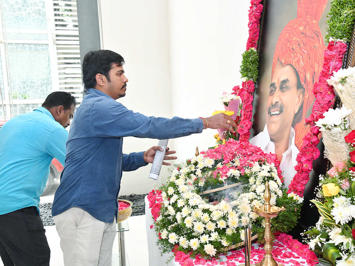YSR Vardhanthi Program In Sakshi Head Office Photos - Sakshi25
