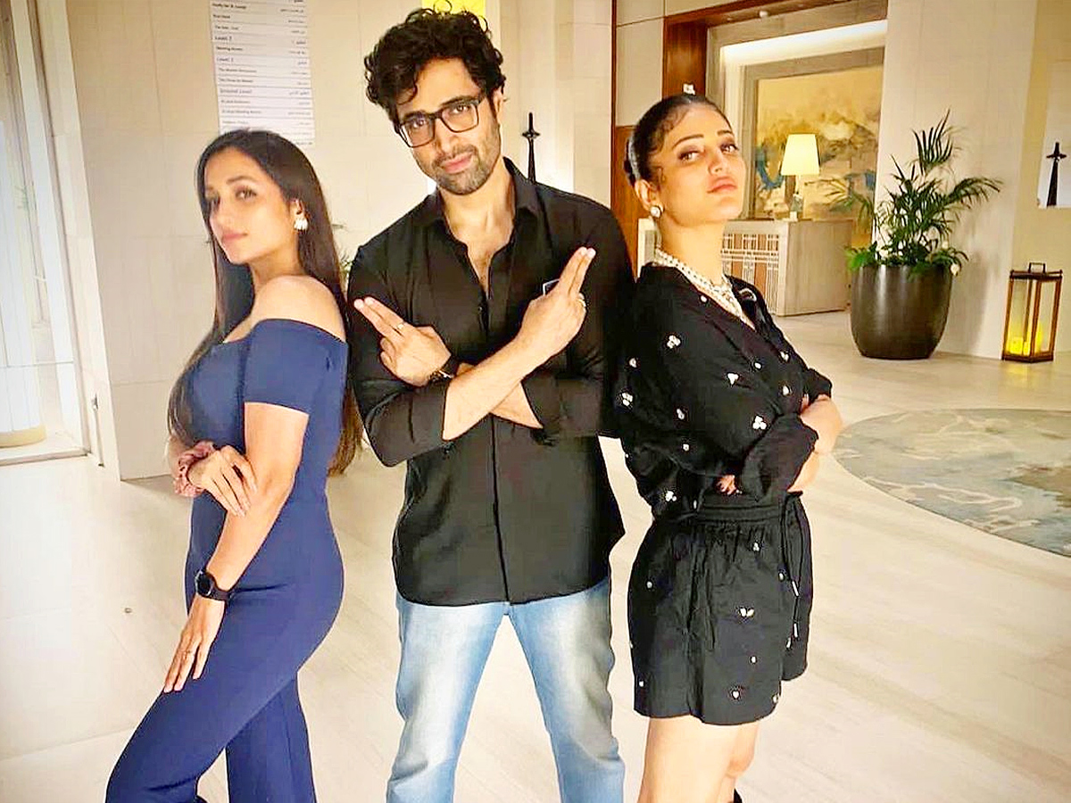 Adivi Seshs Enjoying with industry friends and colleagues in Dubai Photos - Sakshi8