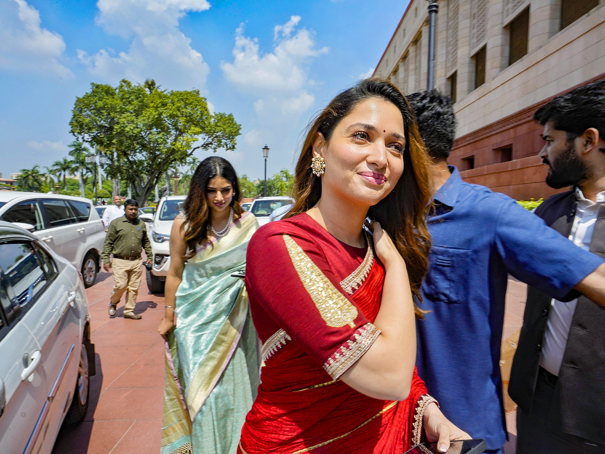 Tamannaah Bhatia visits new Parliament praises Womens Reservation Bill Photos - Sakshi13