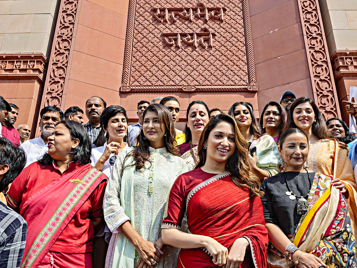 Tamannaah Bhatia visits new Parliament praises Womens Reservation Bill Photos - Sakshi9