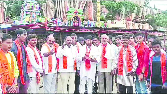 మాట్లాడుతున్న శివరాములు2