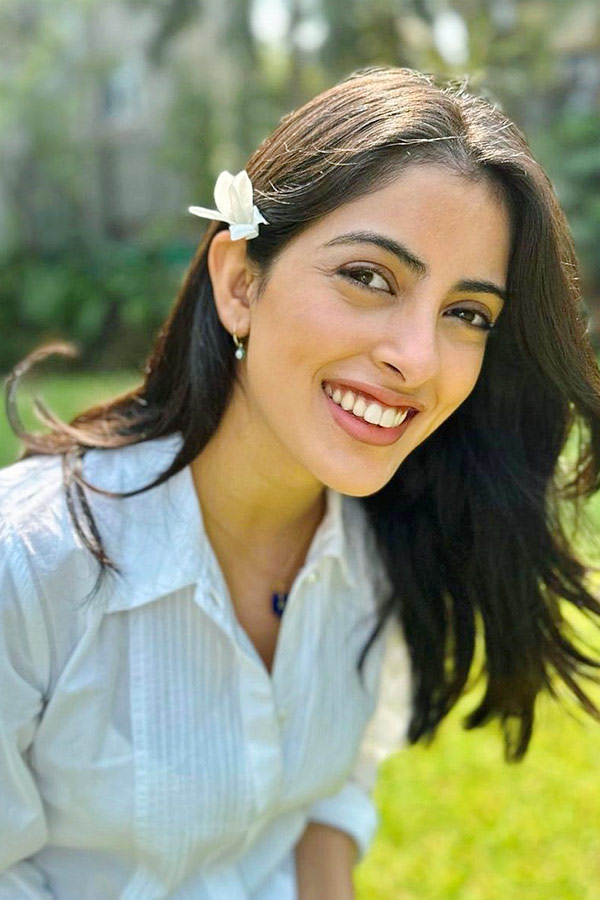 Amitabh Bachchans granddaughter Navya Nanda Latest Photos - Sakshi6