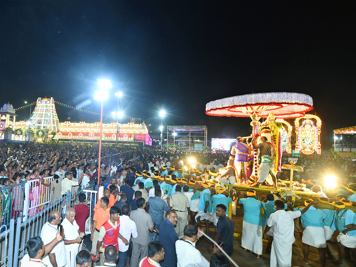 Tirumala Brahmotsavam Srivari Garuda Seva PHotos - Sakshi2