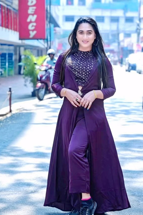Transgender actress anjali ameer latest Photos - Sakshi11