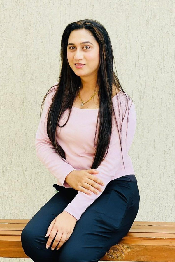 Transgender actress anjali ameer latest Photos - Sakshi18