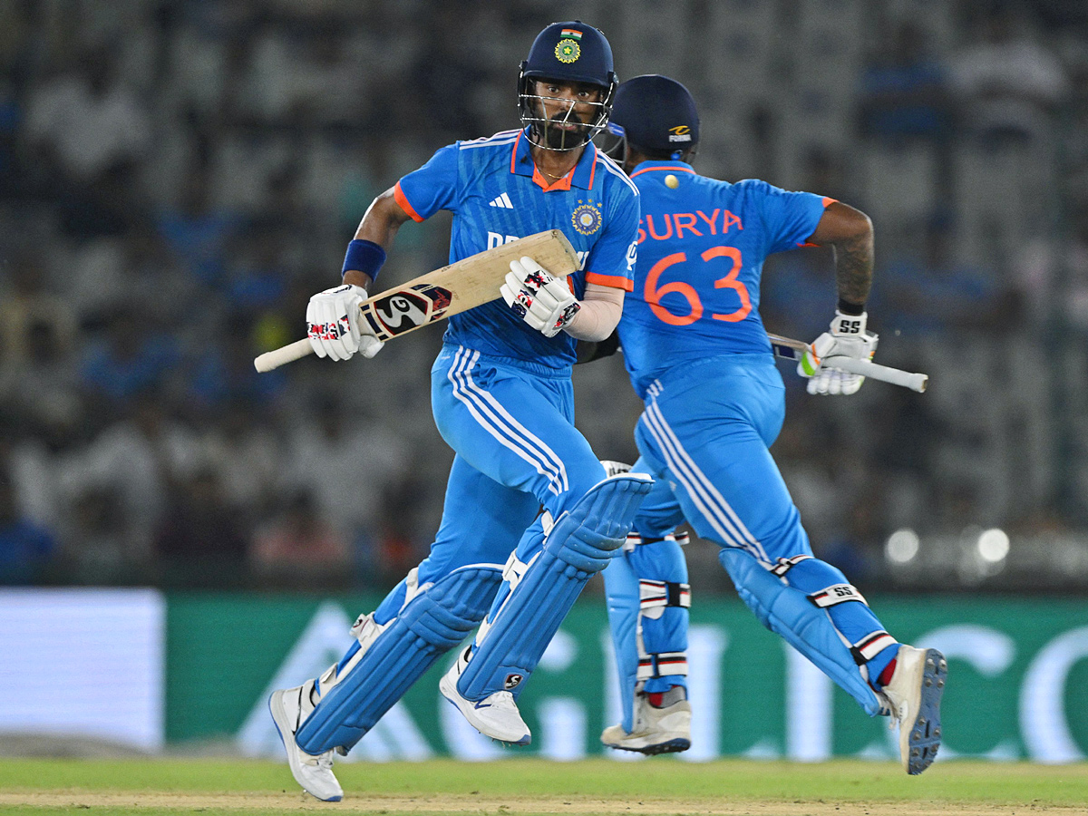India thrash Australia by 5 wickets Photos - Sakshi7