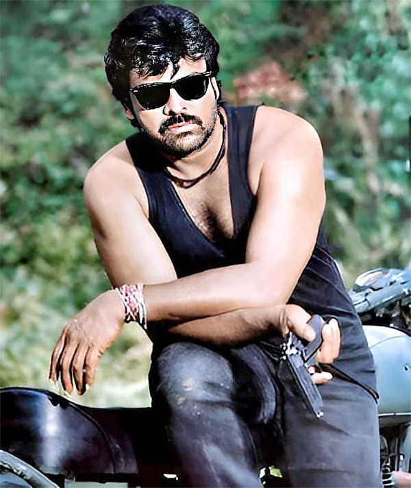 Megastar Chiranjeevi Rare And Unseen Photos Gallery - Sakshi45