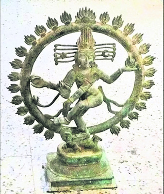 స్వాధీనం చేసుకున్న నటరాజ విగ్రహం 1