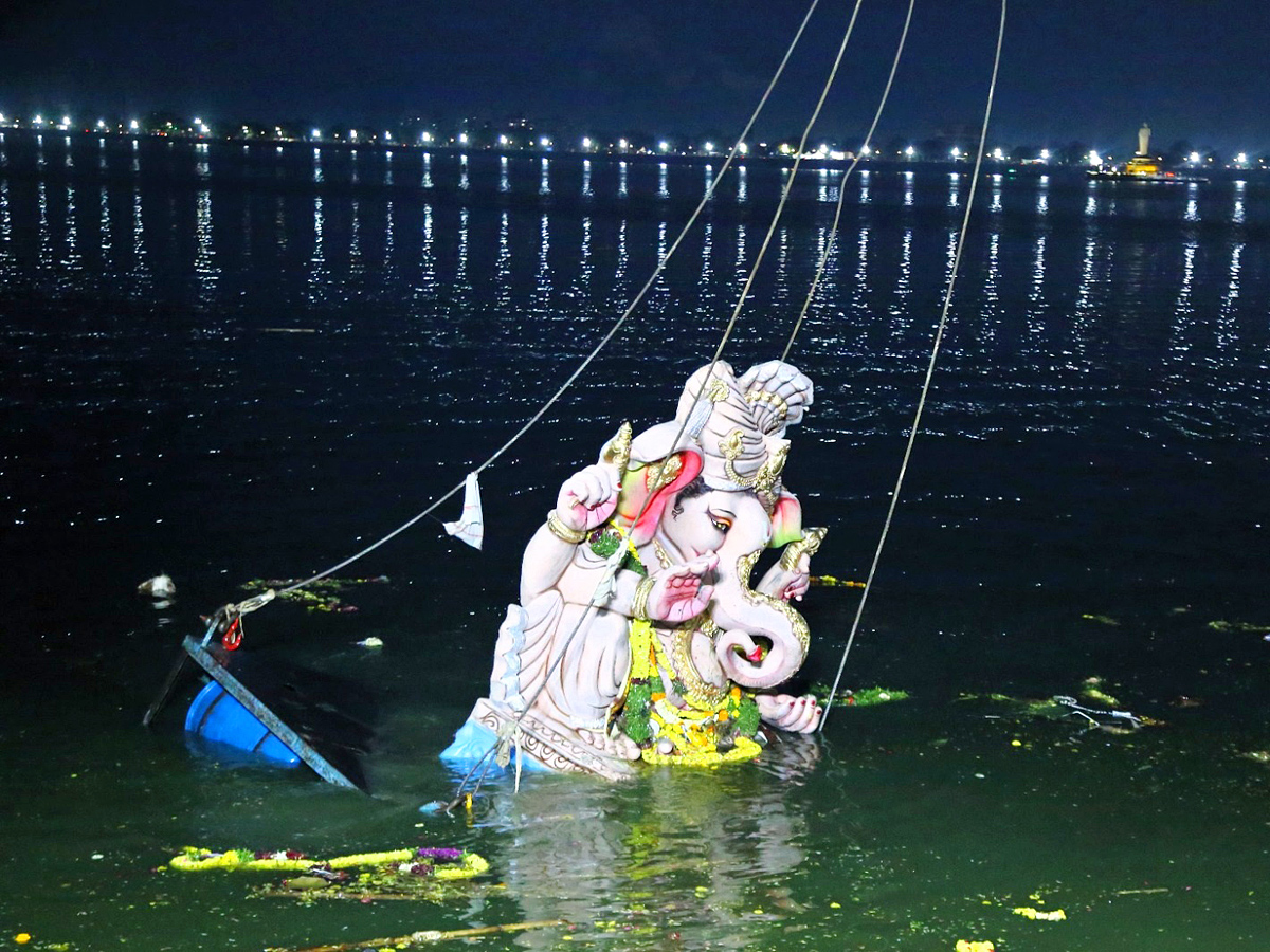 Ganesh Nimajjanam at Hussain Sagar Photos - Sakshi6