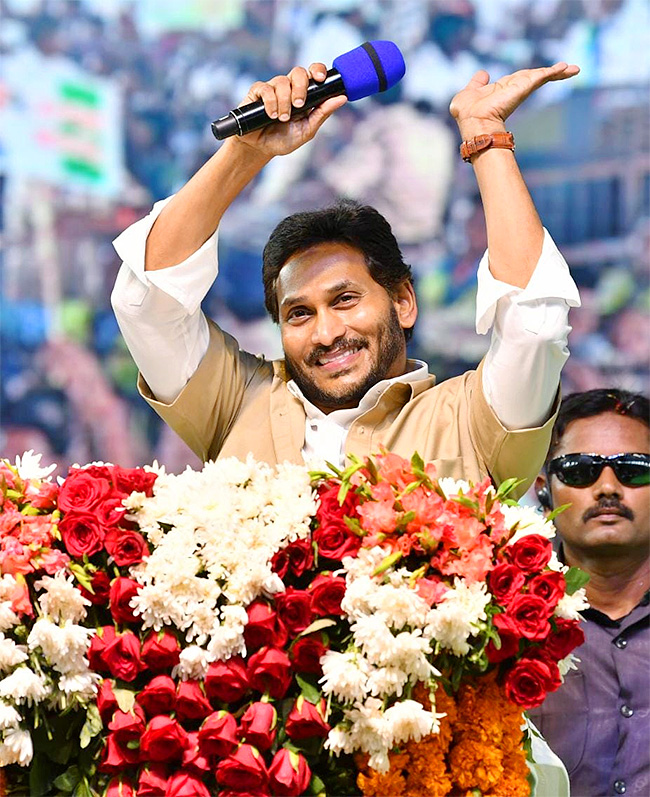 YSR Vahana Mitra Scheme: CM YS Jagan At YSR Vahana Mitra Photos - Sakshi23