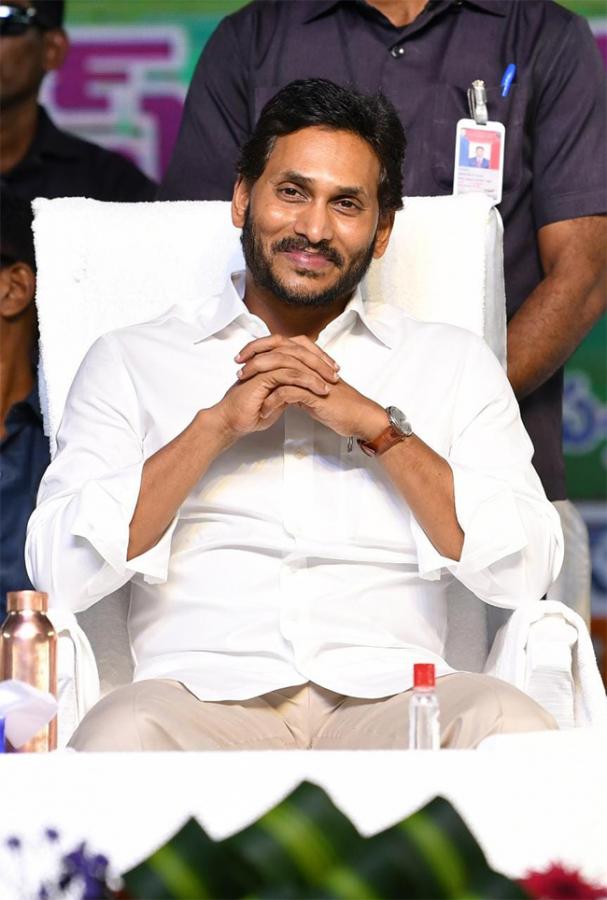 YSR Vahana Mitra Scheme: CM YS Jagan At YSR Vahana Mitra Photos - Sakshi29