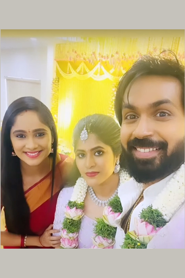 Bigg Boss Manus engagement PHotos - Sakshi7