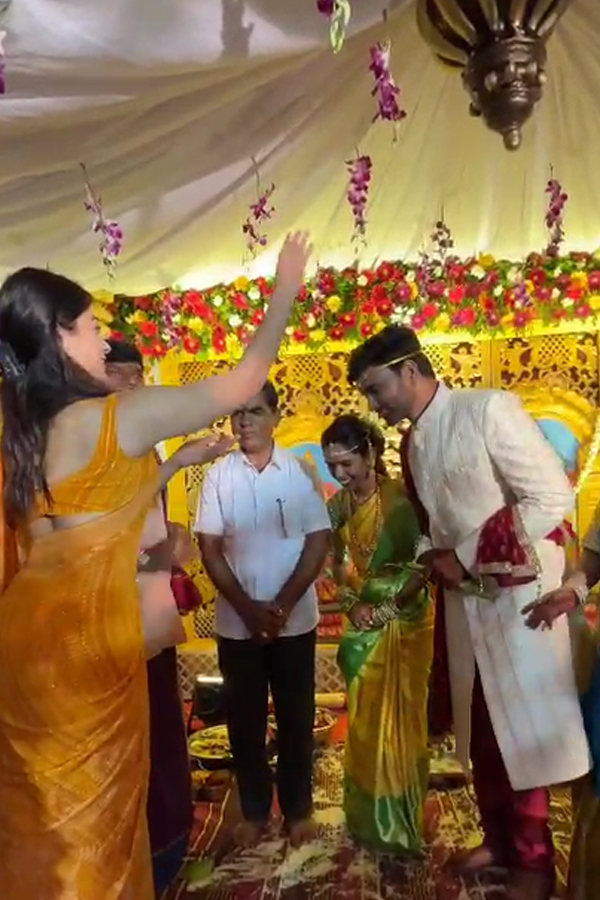 Rashmika Mandanna Attends Her Assistant Wedding Photos - Sakshi12