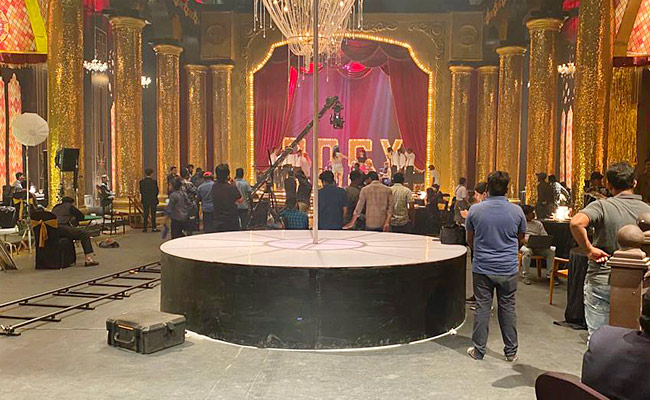  Huge sets built for Nandamuri Kalyan Ram Movie Photos - Sakshi11