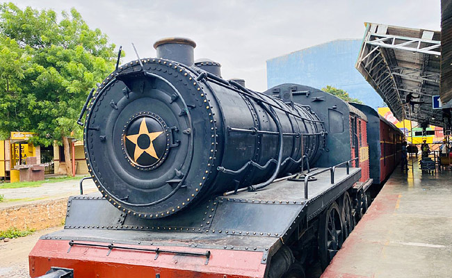  Huge sets built for Nandamuri Kalyan Ram Movie Photos - Sakshi3