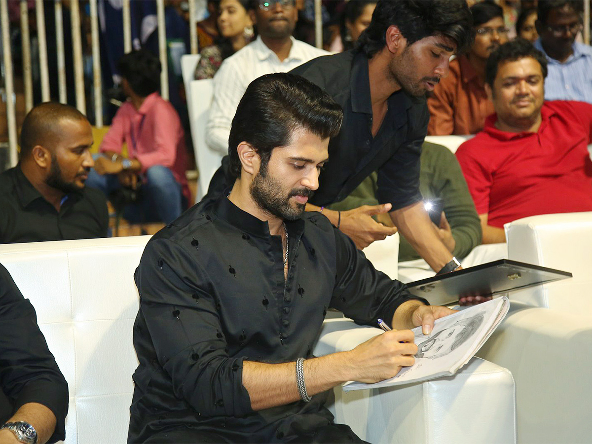 Kushi Movie Success Meet at Vizag - Sakshi30