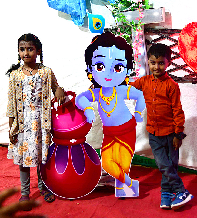Sri Krishnashtami Celebrations Telugu States - Sakshi7